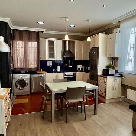 Bilboflat San Mames Apartment Bilbao Bagian luar foto